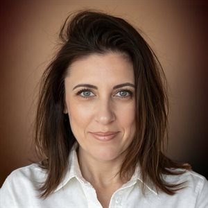 Mandy L. Moos